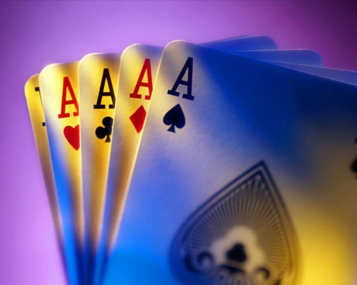 Le poker en mode gratuit